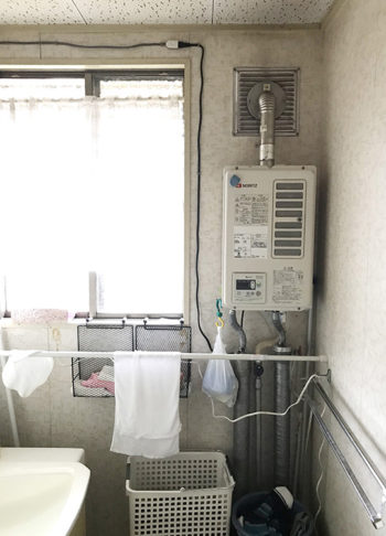 洗面・給湯器施工前